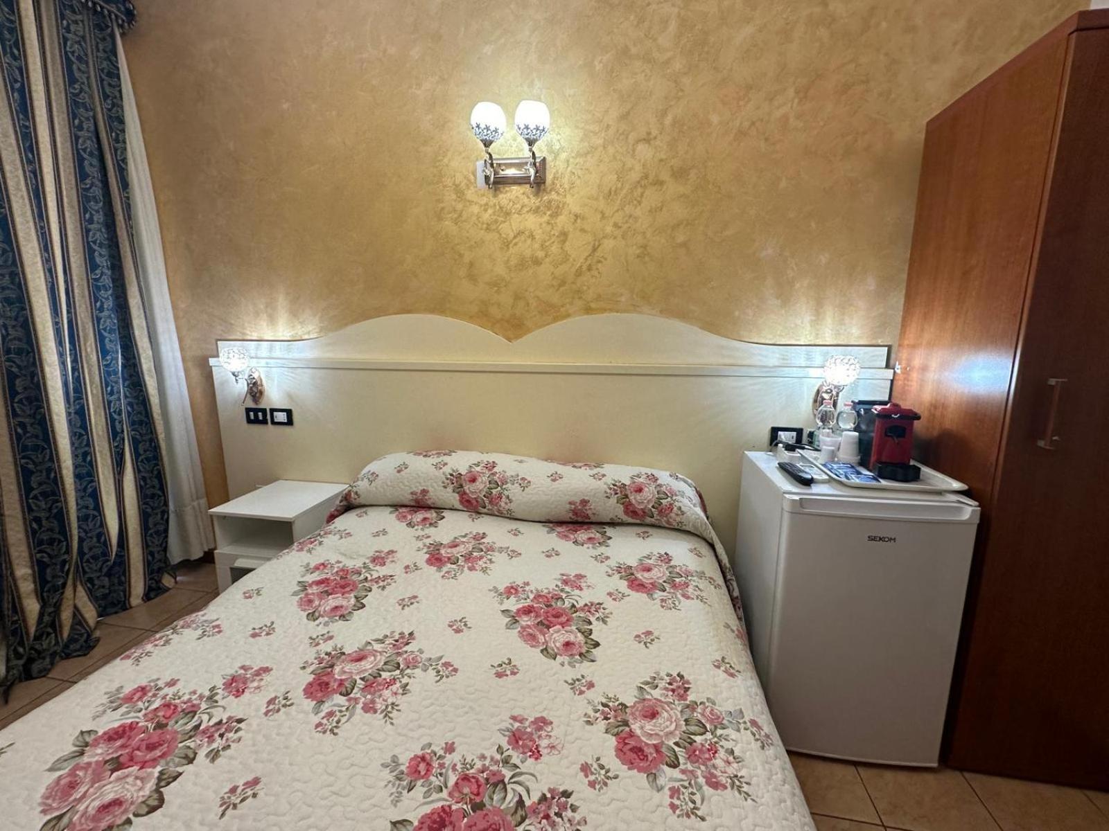 Near Termini Station Hotel Rome Exterior photo